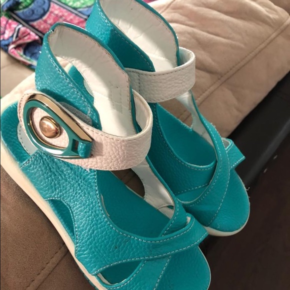 Shoes - Picture 3 of 3